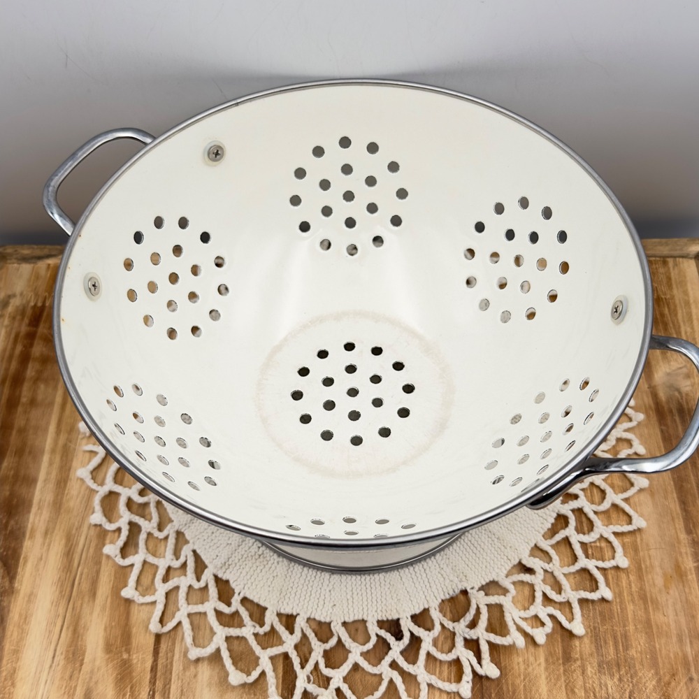 Enamel Colander Cream White Metal Pedestal Strainer Vintage Farmhouse 9in